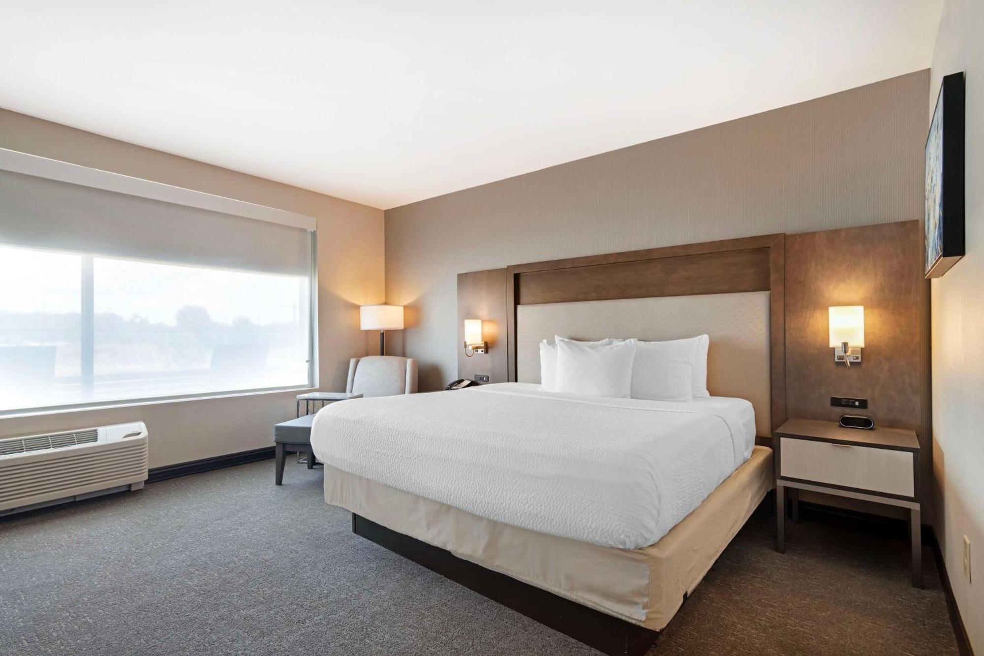 Best Western Plus Executive Residency Rigby'S Water World Hotel Warner Robins Exterior photo